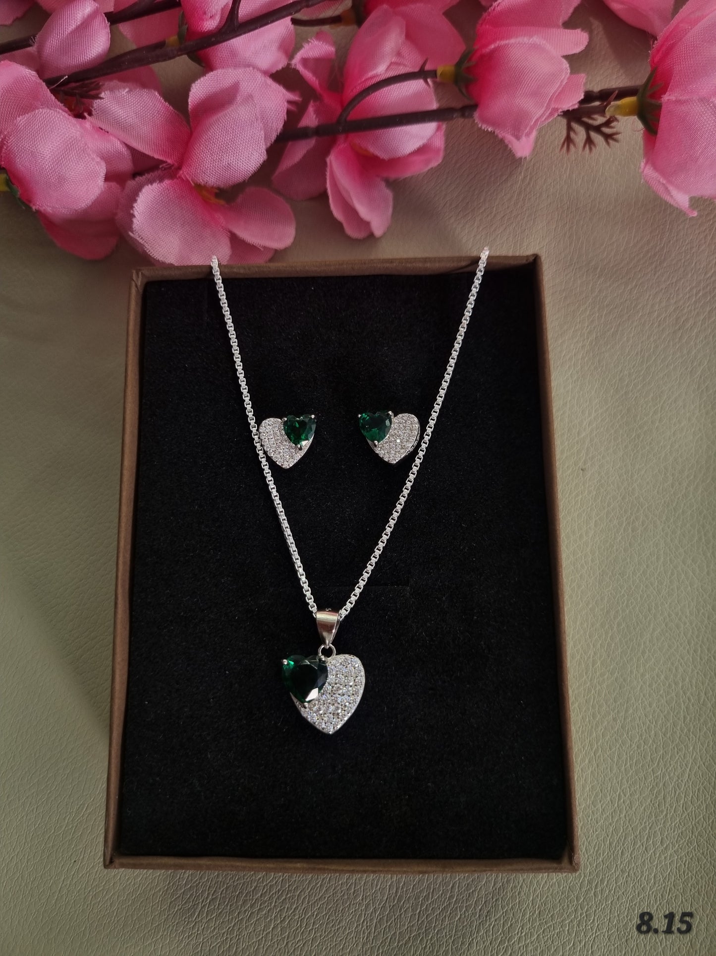 Sliver chain pendant
