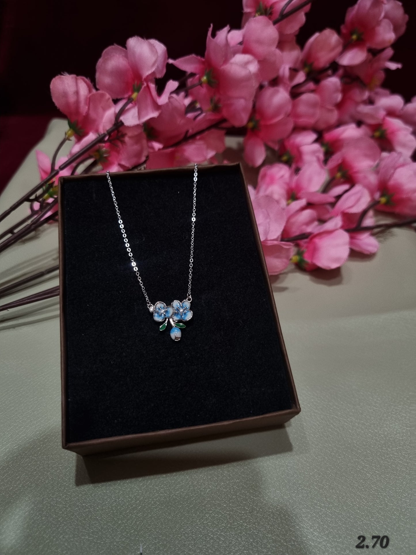 Silver chain pendant