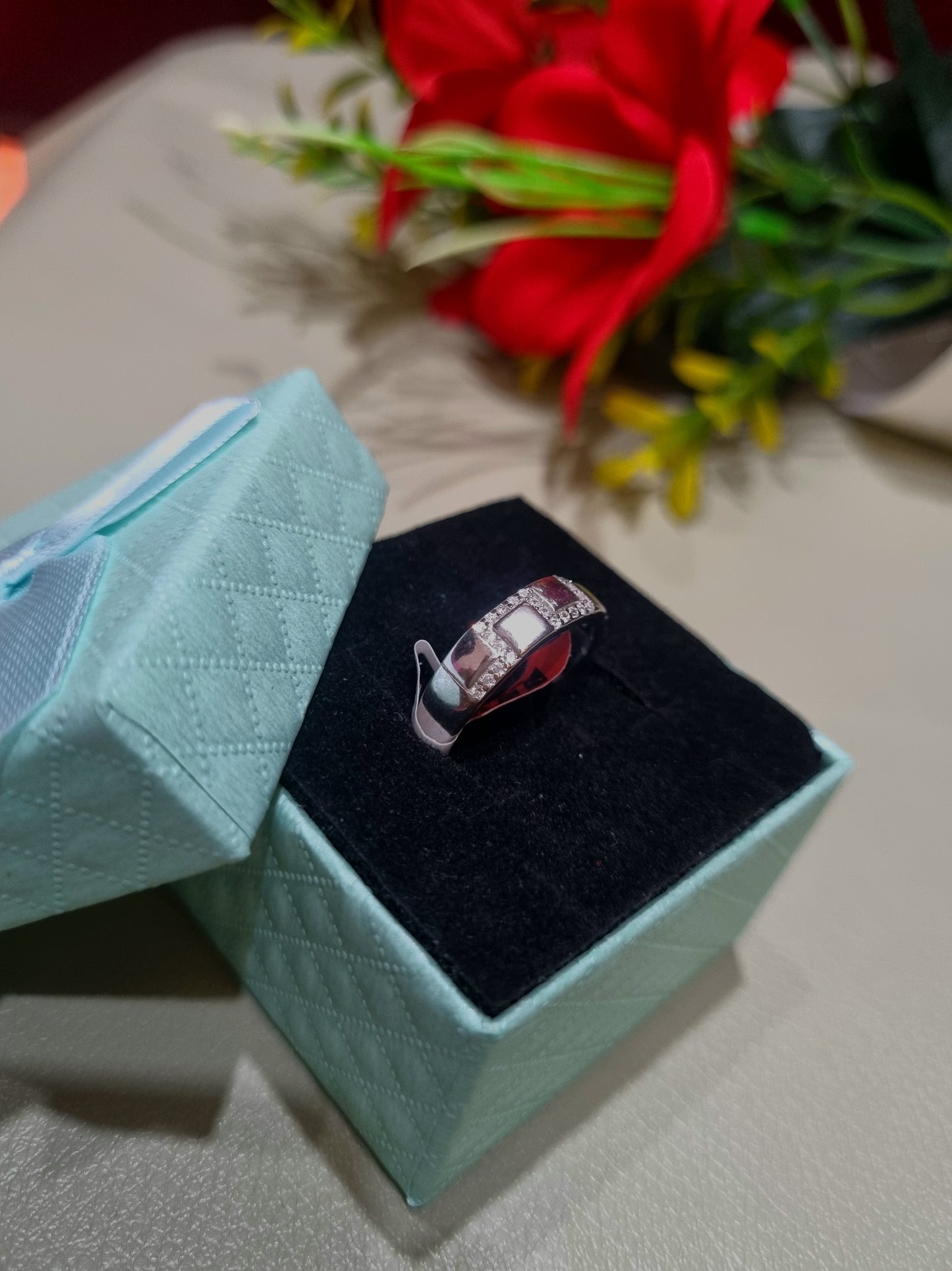 92.5 pure Silver Ladies ring