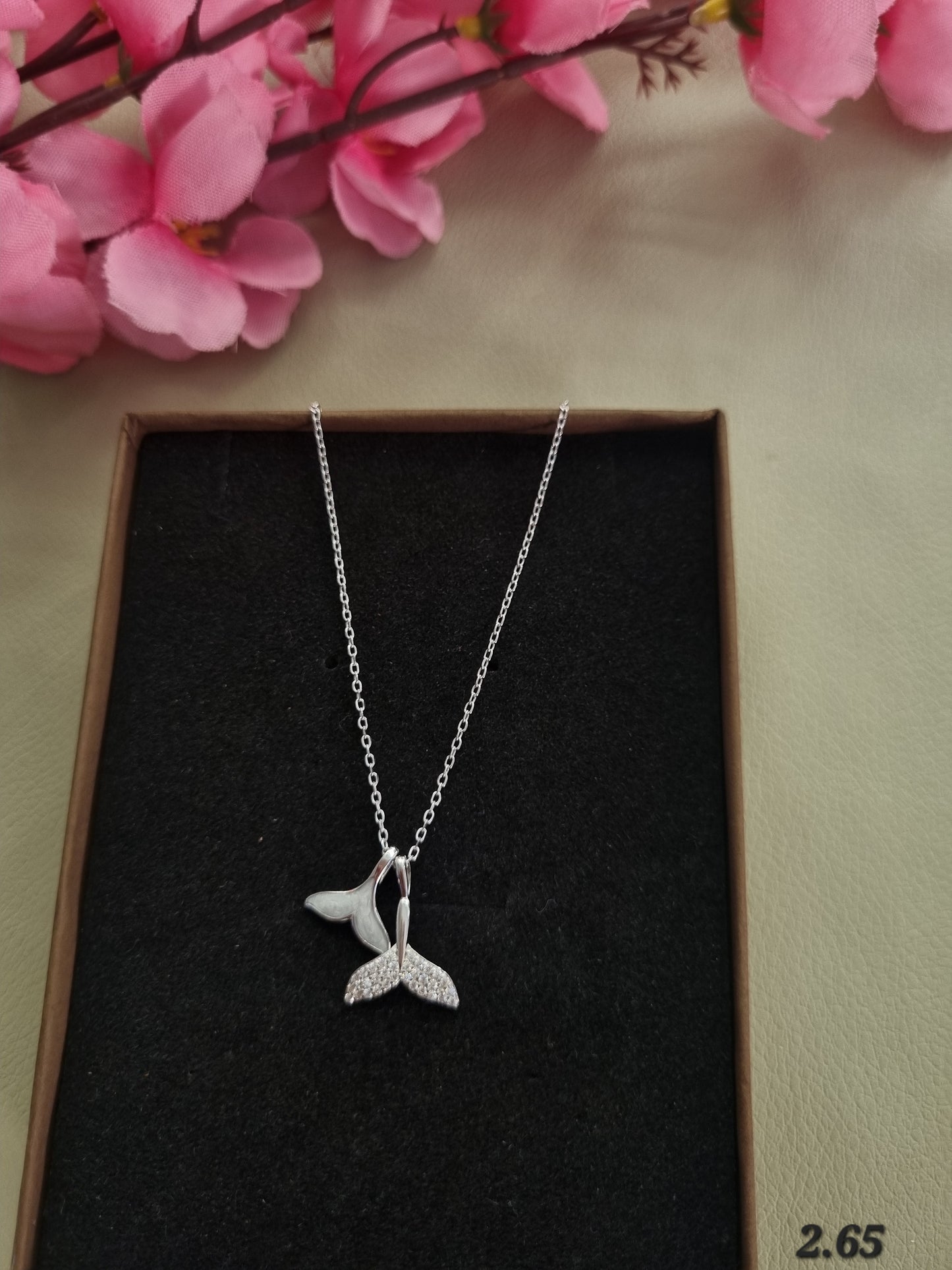 Sliver chain pendant