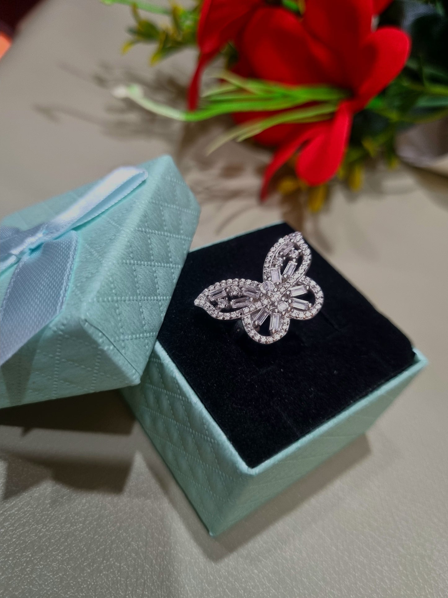 92.5 pure Silver Ladies ring