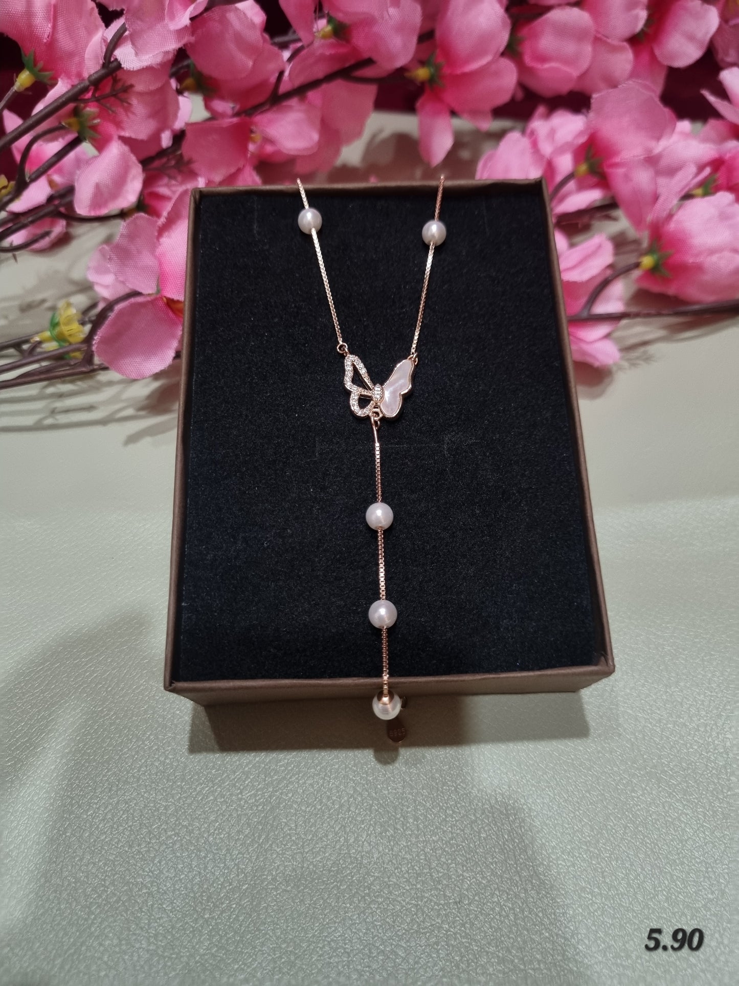 Sliver chain pendant