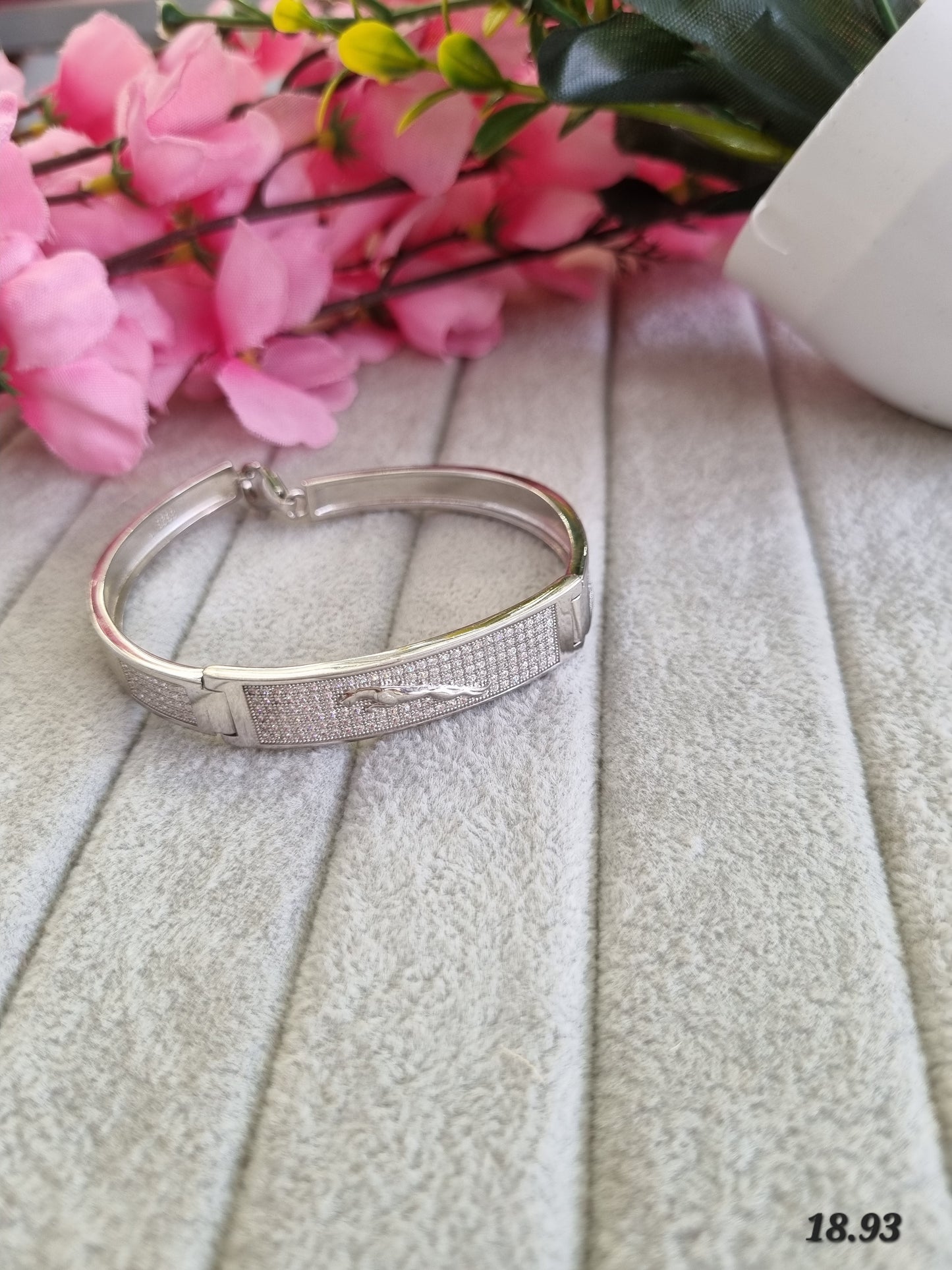 Premium silver ledis kada