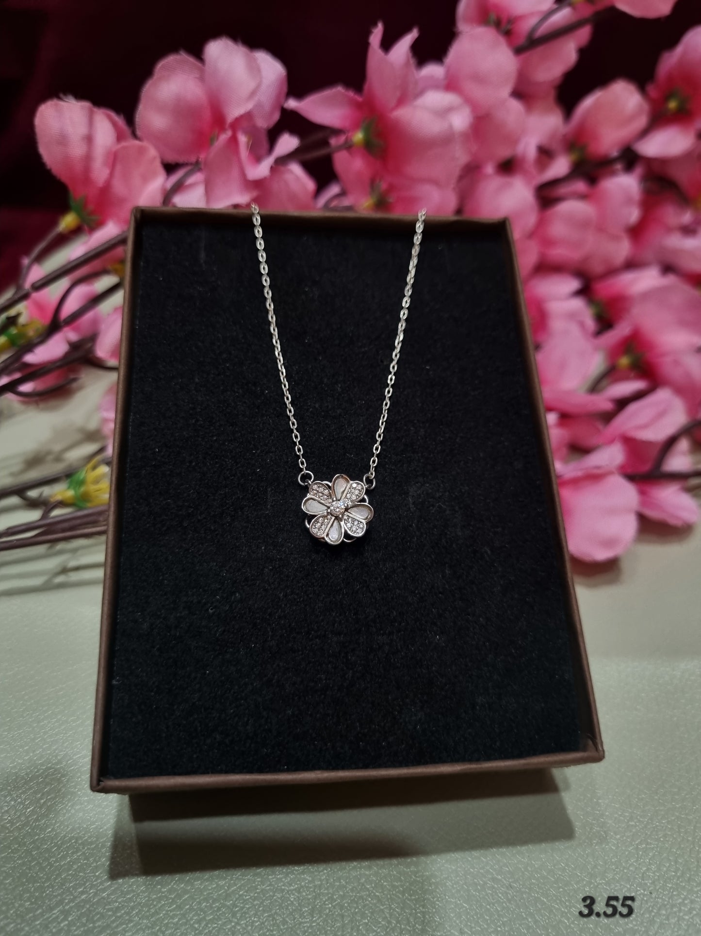 Sliver chain pendant