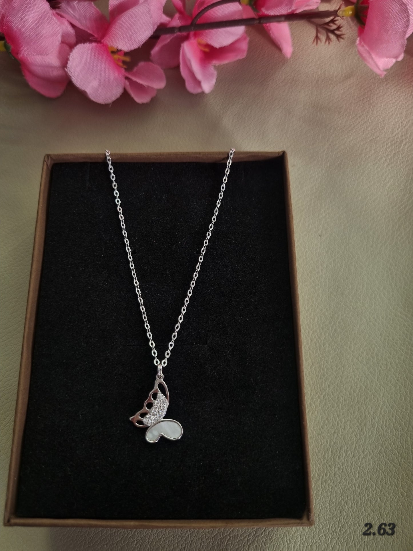 Silver chain pendant