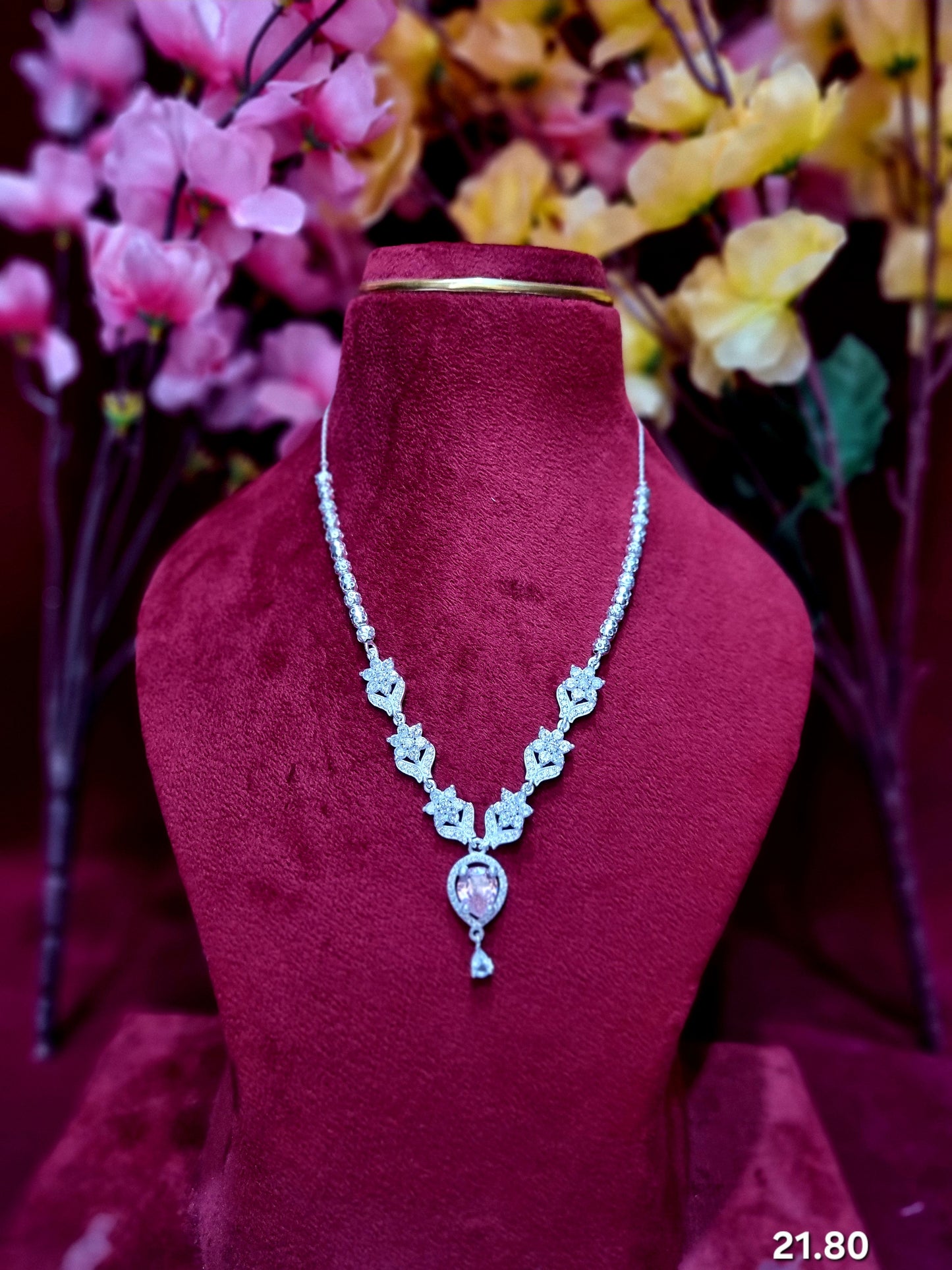 Silver nacklace