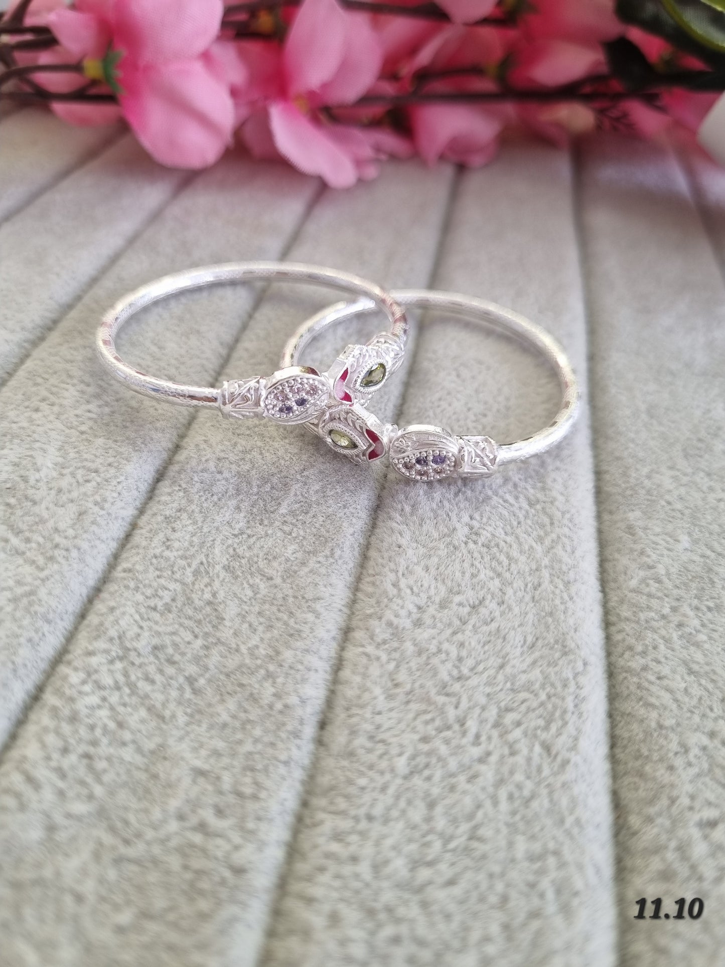 Silver baby kada