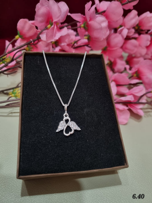 Sliver chain pendant