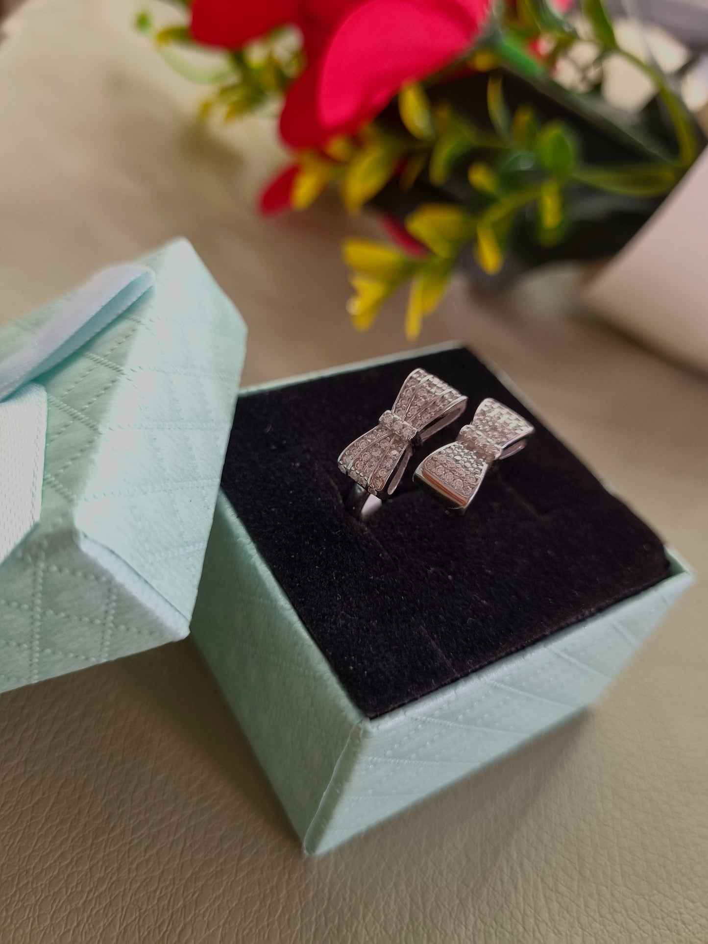 92.5 pure Silver Ladies ring