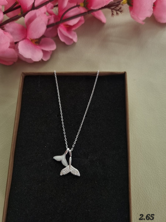 Sliver chain pendant
