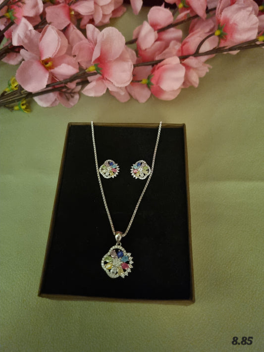 Sliver chain pendant