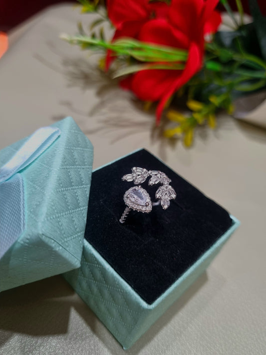 92.5 pure Silver Ladies ring