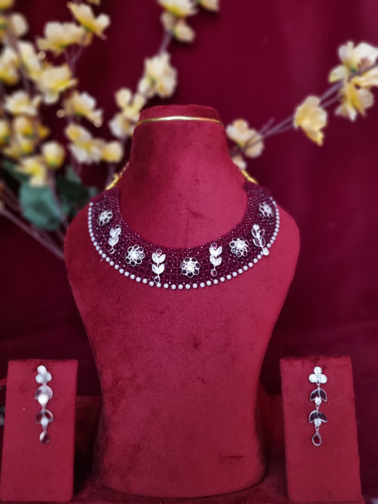 Pure silver nacklace With tops
