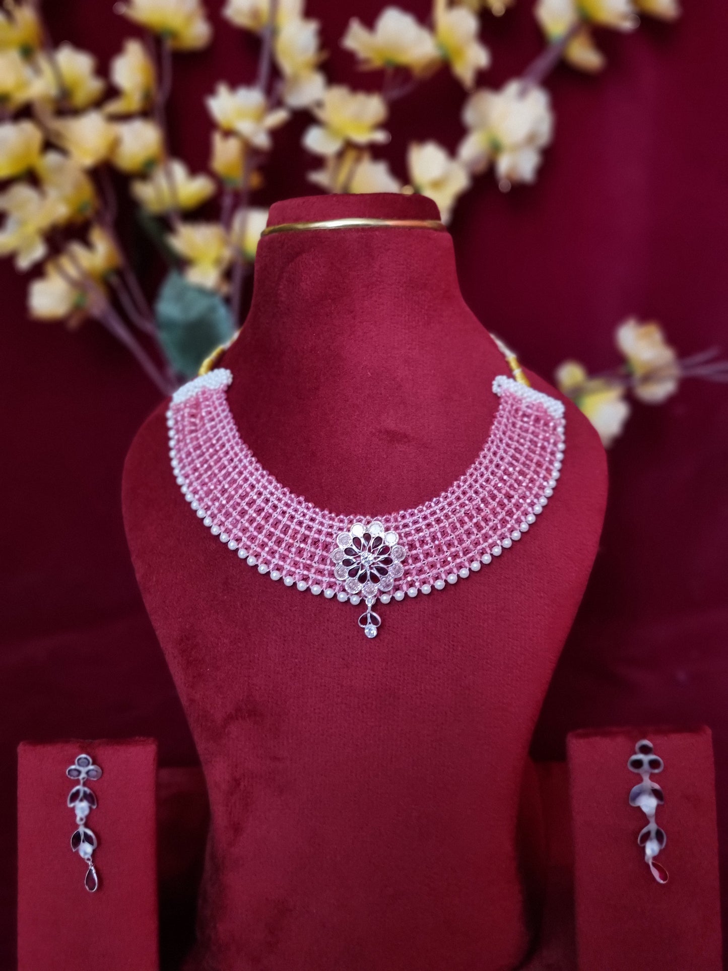 Pure silver nacklace With tops