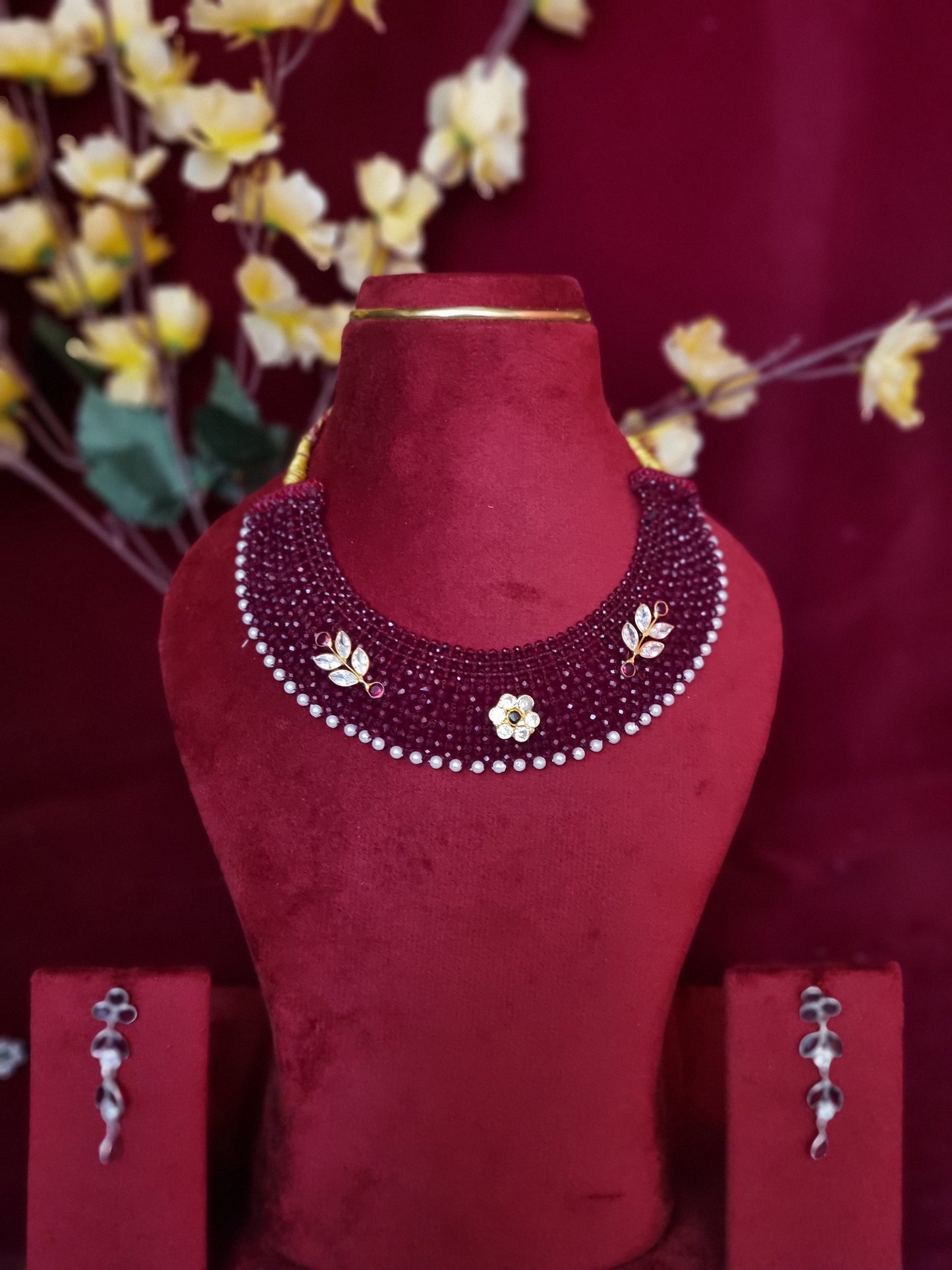 Pure silver nacklace With tops