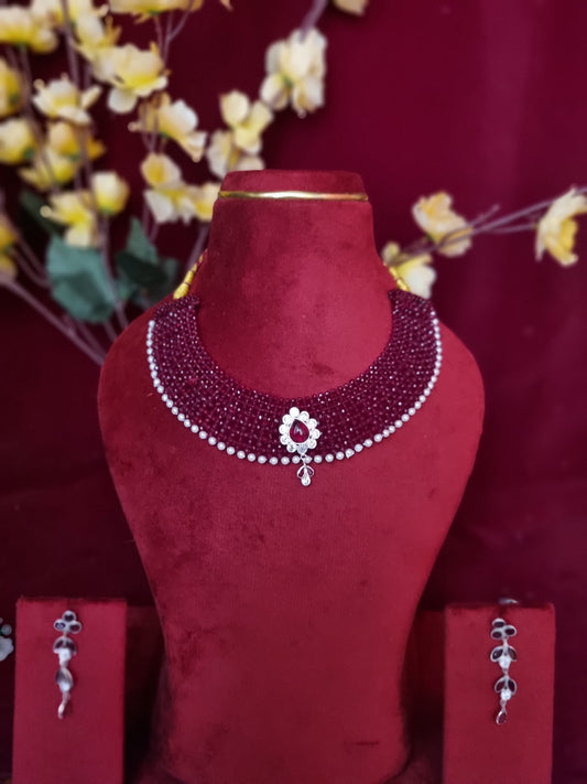 Pure silver nacklace With tops