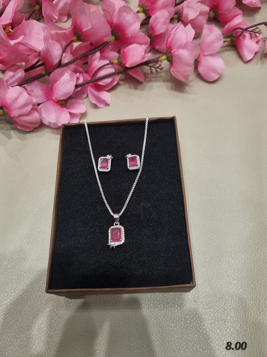 Sliver chain pendant