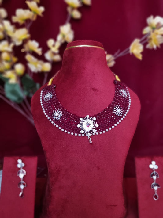 Pure silver nacklace with tops