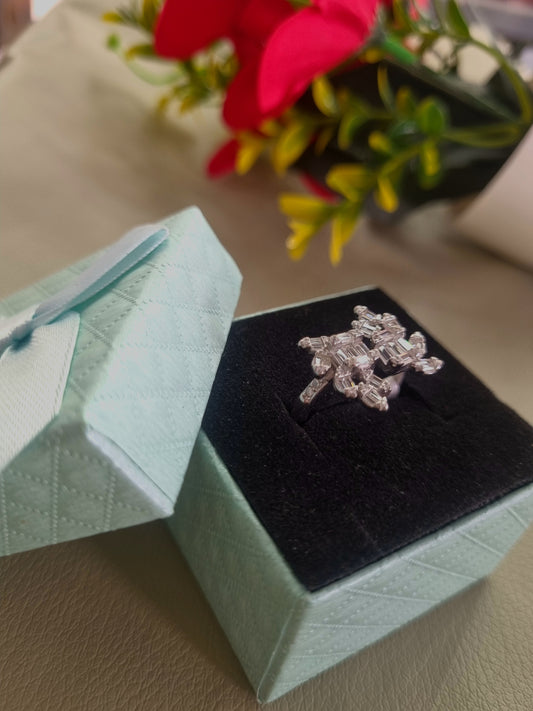 92.5 pure Silver Ladies ring