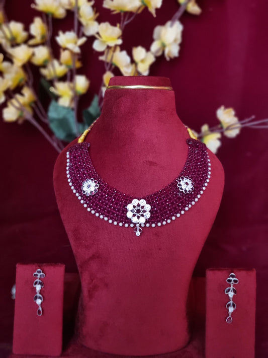Pure silver nacklace With tops