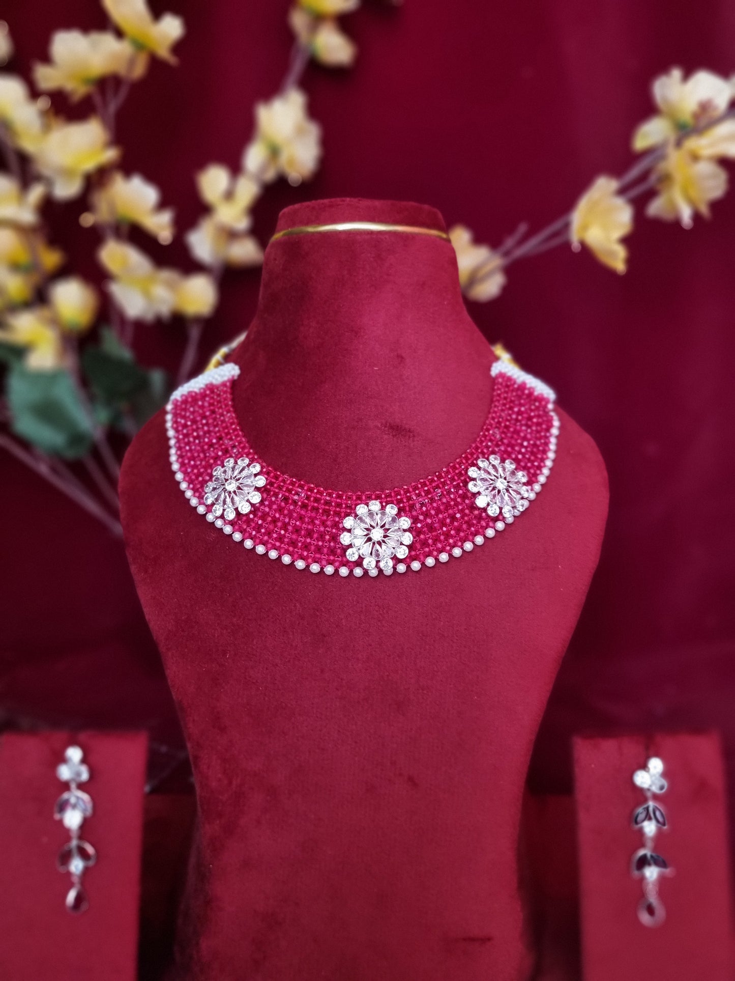 Pure silver nacklace With tops