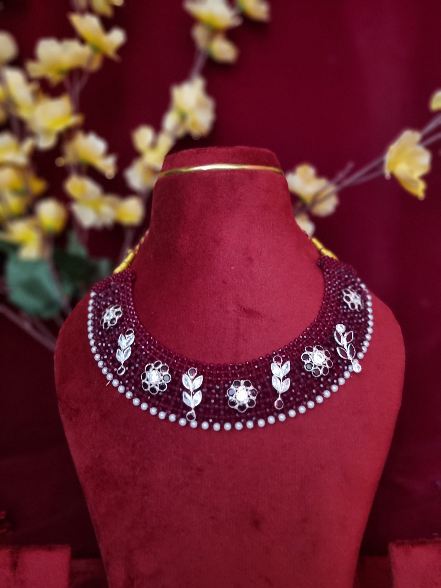Pure silver nacklace With tops