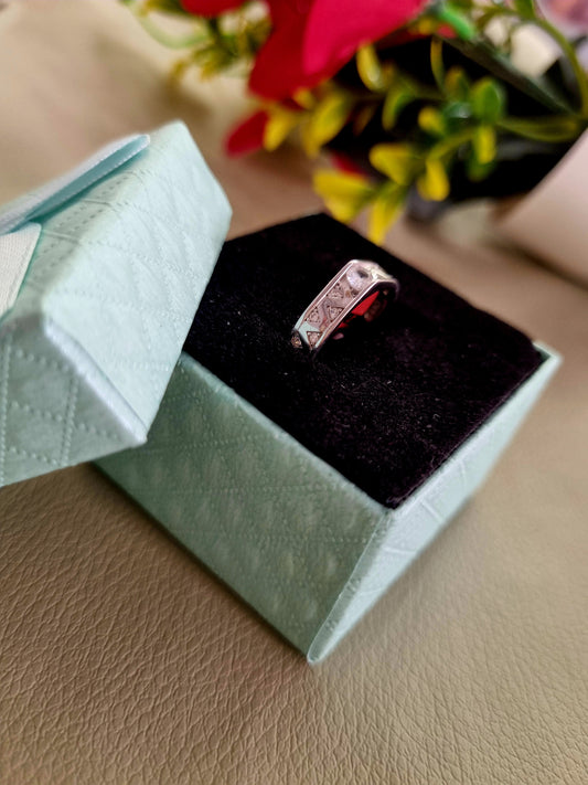 92.5 pure Silver Ladies ring