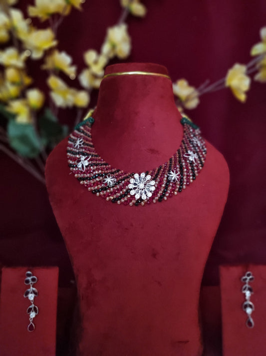 Pure silver nacklace With tops